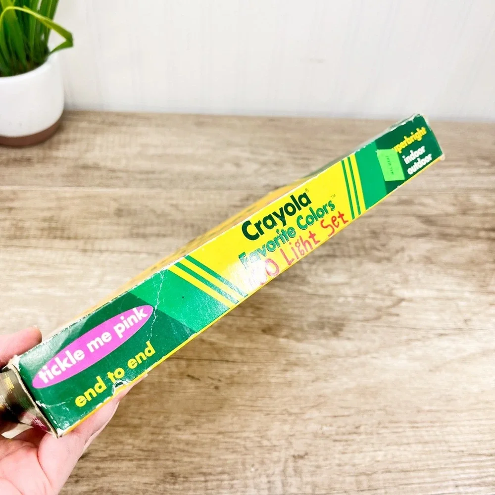 Crayola Favorite Colors 100 Superbright Light Set TICKLE ME PINK 1996